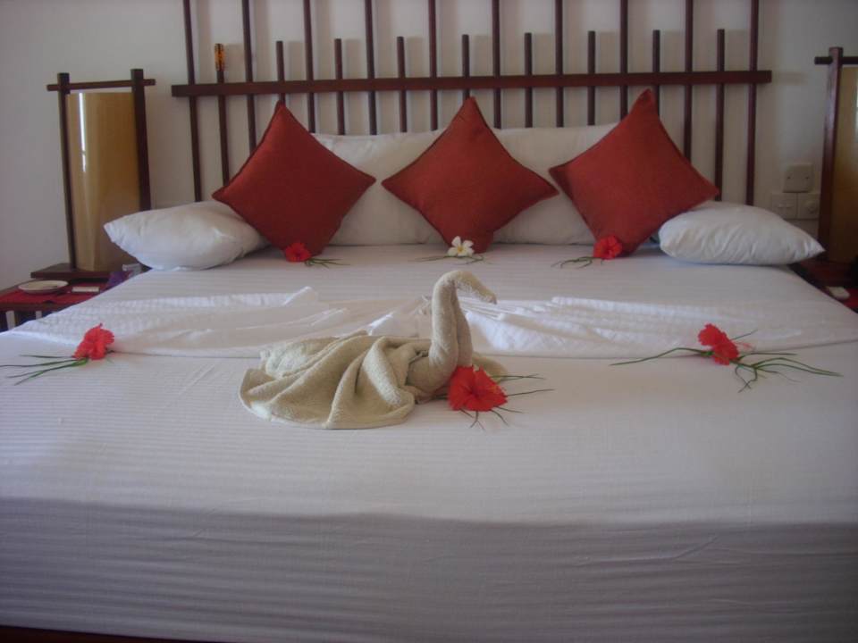 Bett The Long Beach Resort