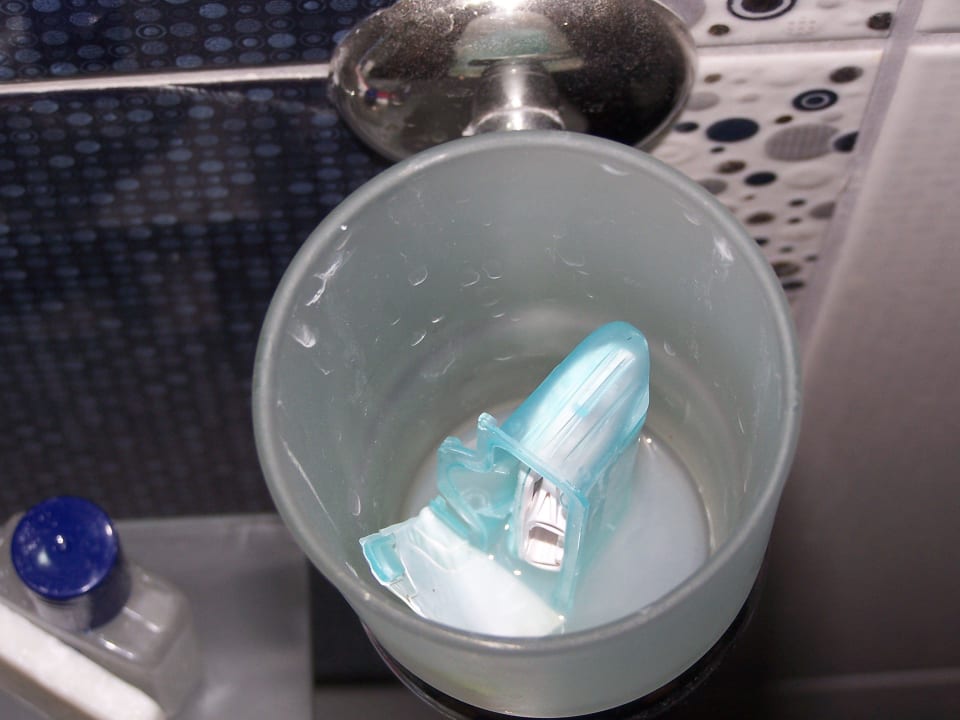 Rasierklinge vom Gast vorher.  Hotel Diamore