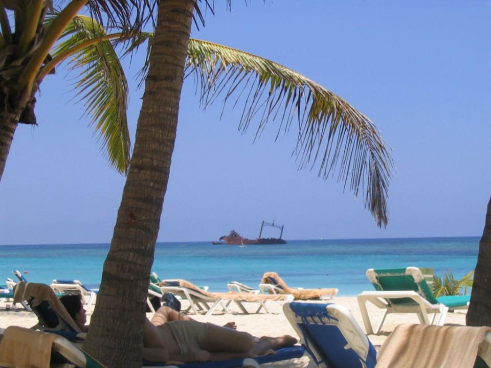 Strandansicht vor dem Hotel Riu Bambu Hotel Riu Bambu