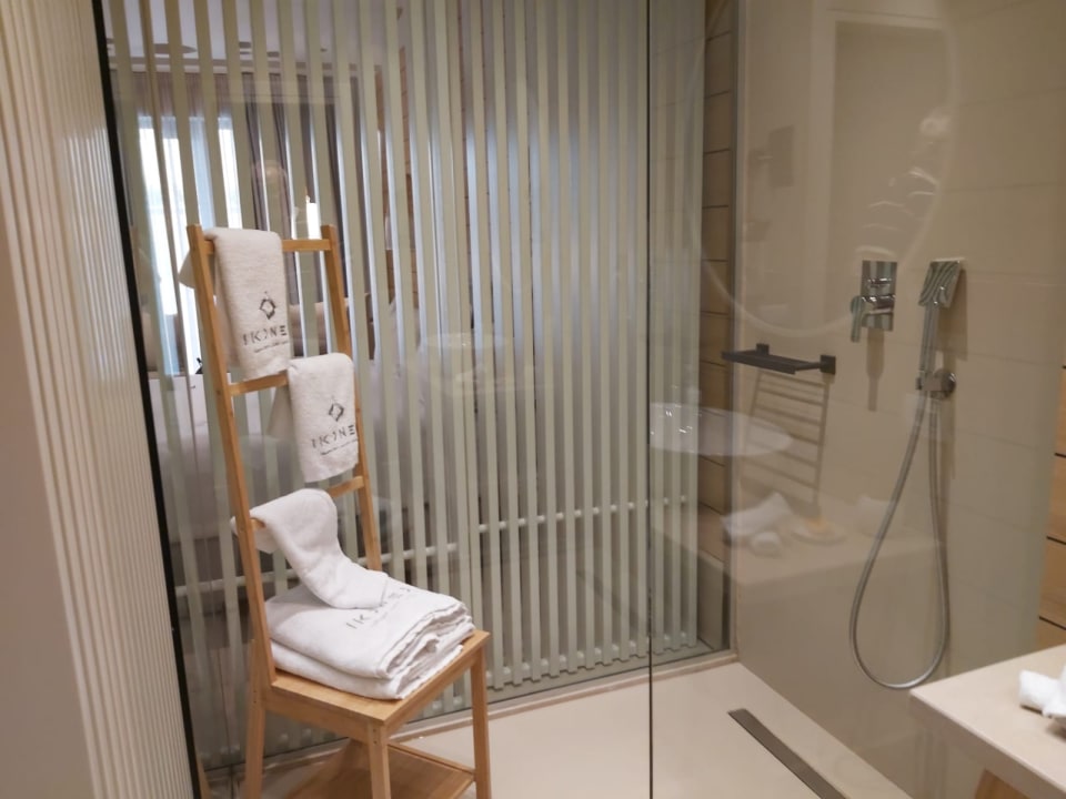 Zimmer Ikones Seafront Luxury Suites