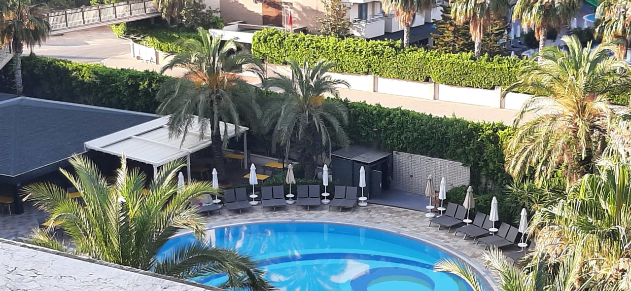 Pool Calimera Hane Garden