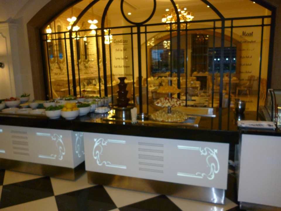 Das Buffet am Abend.. Hotel Delphin Imperial