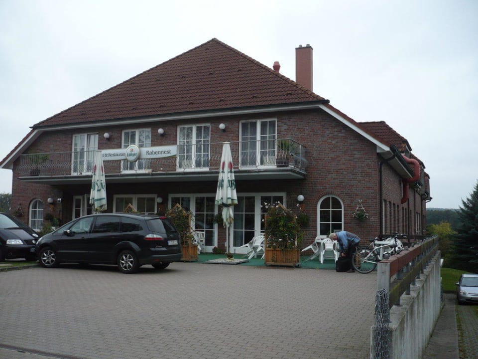 Eingang Hotel Rabennest