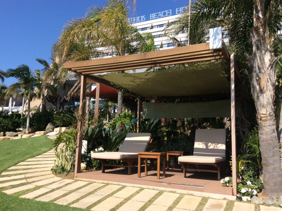 Gartenanlage Amathus Beach Hotel Limassol