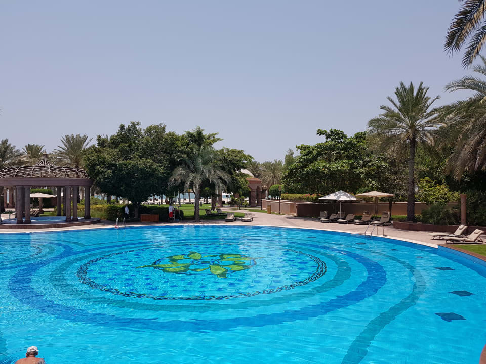 Pool Emirates Palace Mandarin Oriental