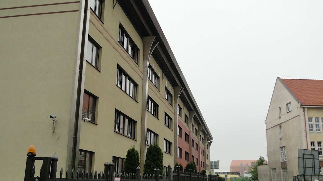 Widok hotelu od strony spichrzów Hotel Novotel Gdansk Centrum