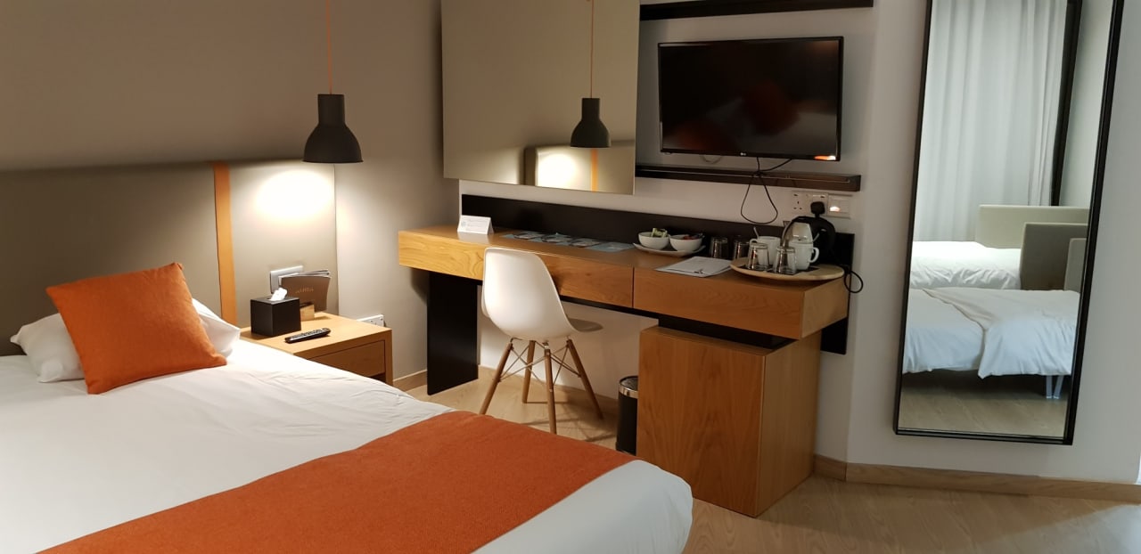 Zimmer Crystal Springs Beach Hotel