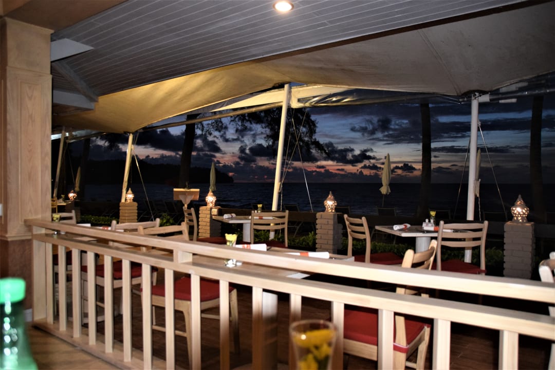 Restaurant Best Western Premier Bangtao Beach Resort & Spa