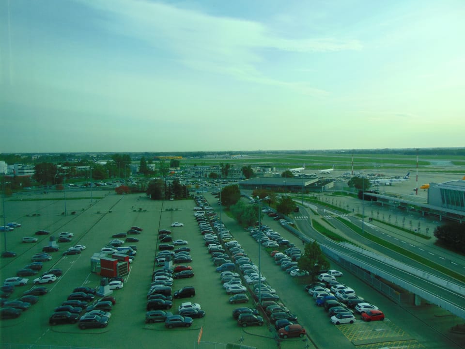 Ausblick Hotel Courtyard by Marriott Warsaw Airport