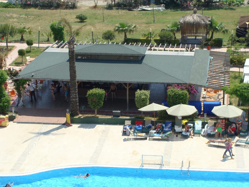 Бар у бассейна MC Arancia Resort