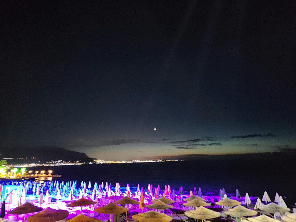 Strand High Beach Resort