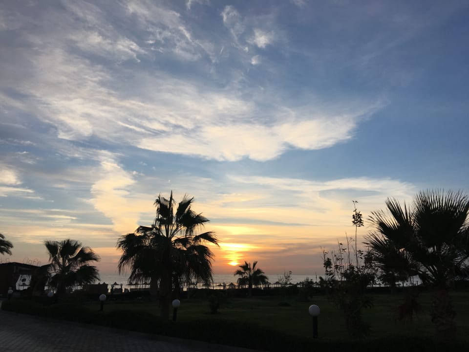 Außenansicht Three Corners Happy Life Beach Resort