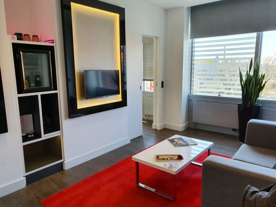 Zimmer INNSiDE by Meliá Düsseldorf Hafen