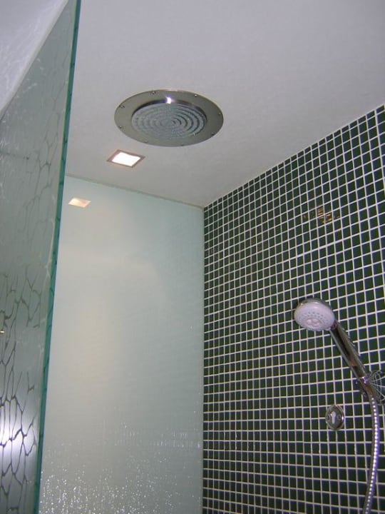 Super schönes modernes Bad Radisson Blu Hotel Köln