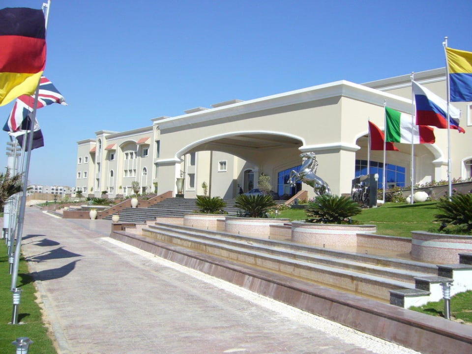 Hoteleingang Premier Le Reve Hotel & Spa