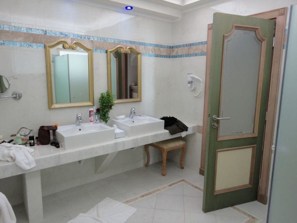 Badezimmer Beachfront Villen/Suiten Atrium Prestige Thalasso Spa Resort & Villas