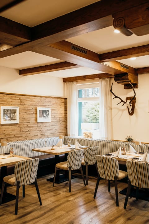 Gastro Zum grünen Walde