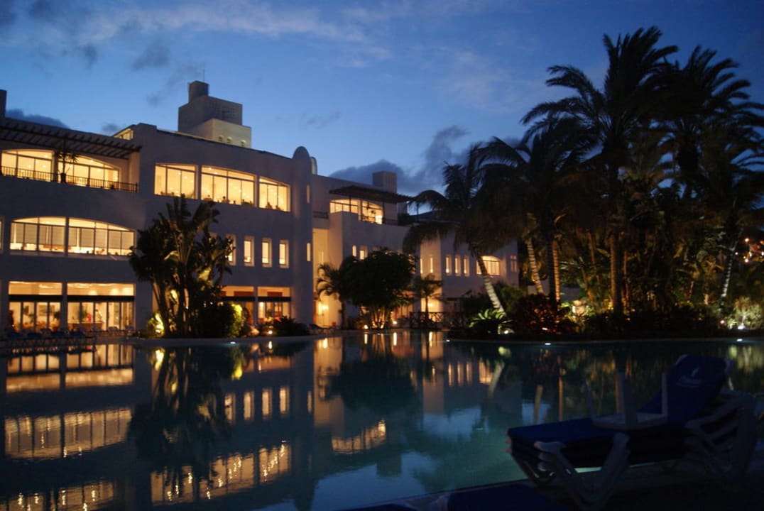 Blick auf das Haupthaus Club Jandia Princess