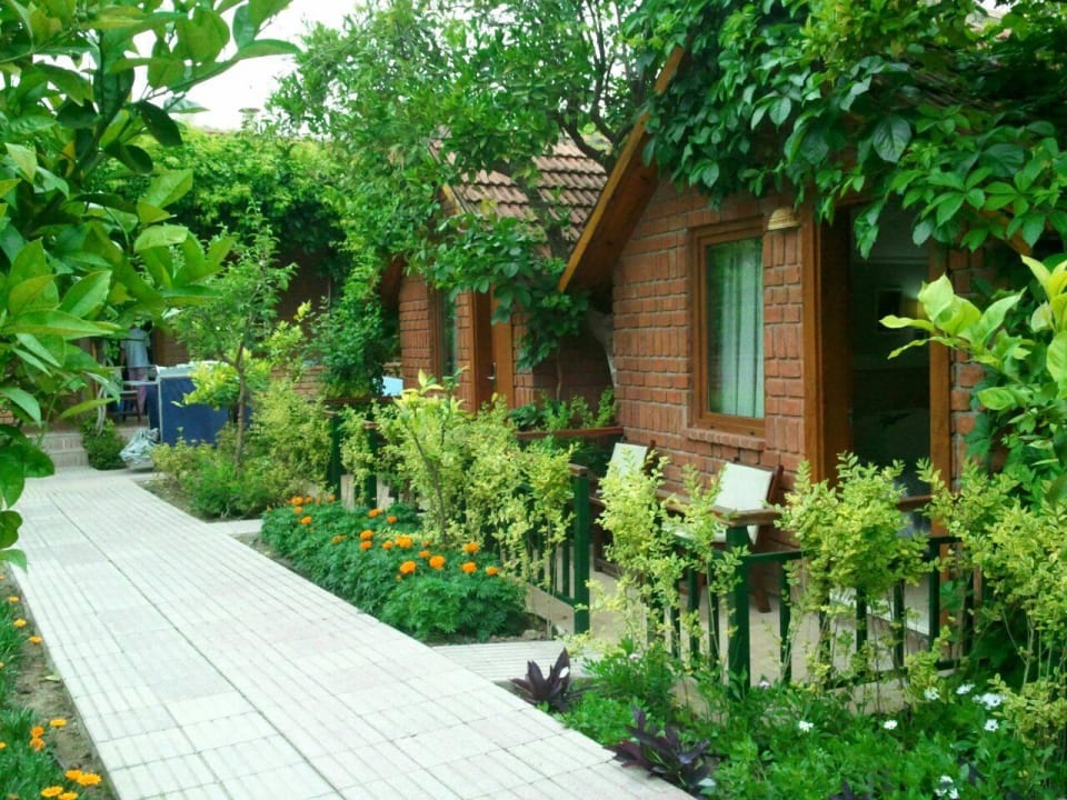 Bungalow im Grünen Can Garden Beach