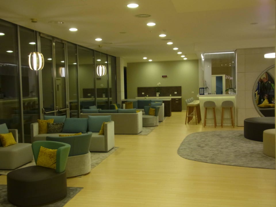 Lobby NH Trento
