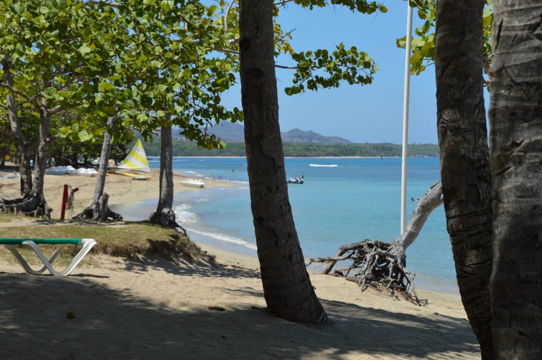 Strand Playabachata Hotel