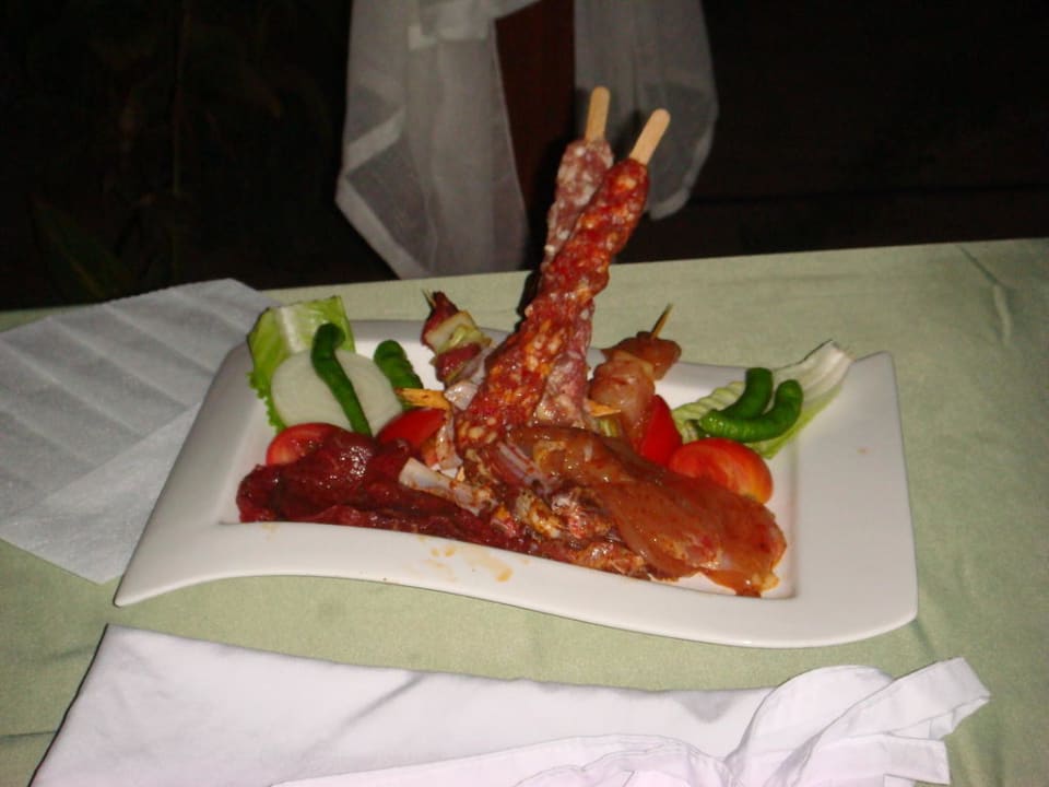 Fleischplatte im Strandrestaurant Sunis Evren Beach Resort Hotel & Spa