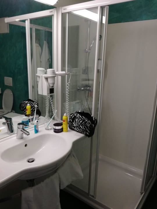 Badezimmer Hotel Garni Colora