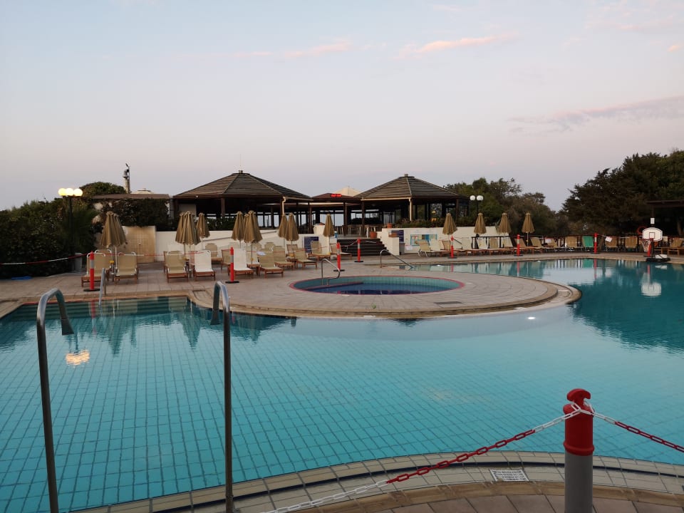 Pool Apollonia Beach Resort & Spa