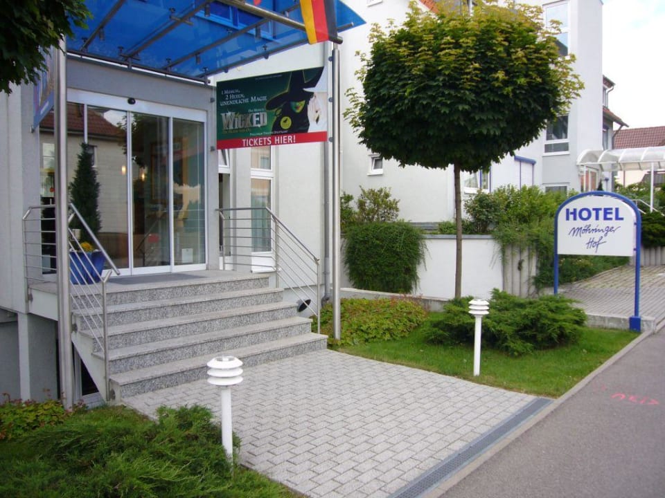 Hoteleingang Hotel Möhringer Hof