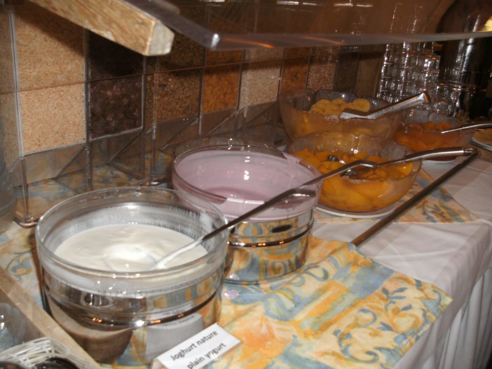 Frühstücksbüffet The HEY HOTEL