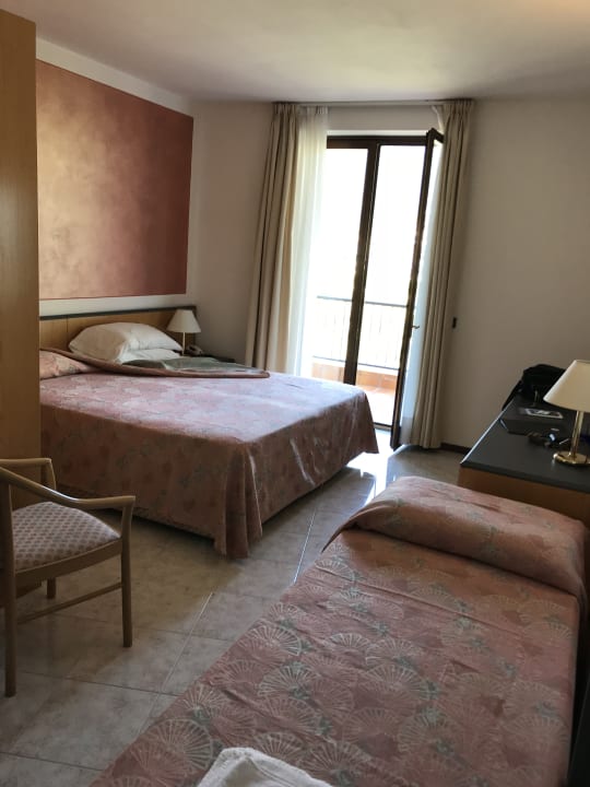 Zimmer Park Hotel Zanzanu