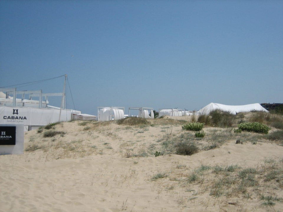 Weg zum Strand Hotel Aktinia