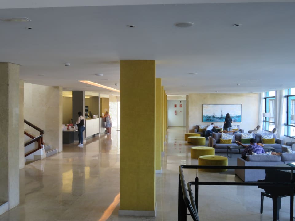 Lobby TRH Taoro Garden
