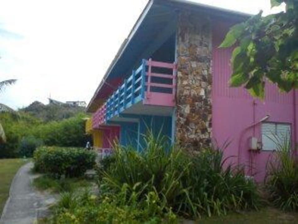 Hotelgebaeude Fischer's Cove Beach Hotel