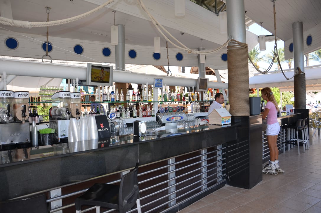 Poolbar Hotel Delphin Diva