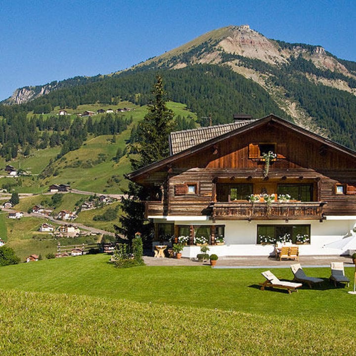 Hausansicht Mountain Chalet Pra Ronch