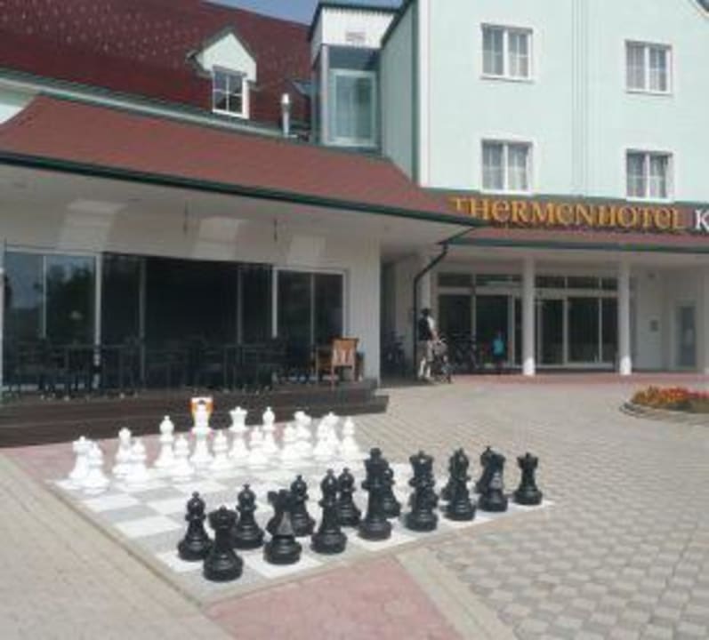 Große Schachspiel Thermenhotel Kurz