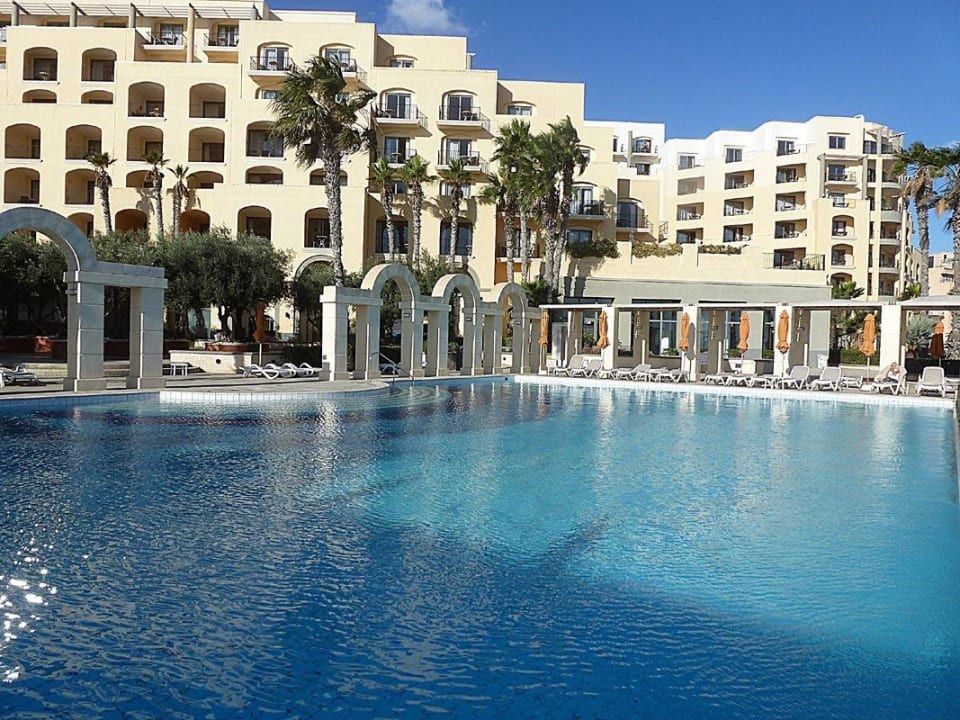 Pool des Hilton Hilton Malta