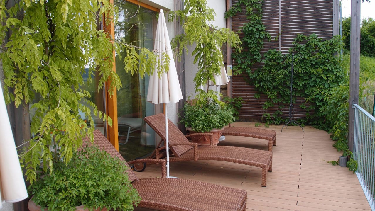 Lady-Spa Ruhebereich außen Hotel & Spa Der Steirerhof Bad Waltersdorf