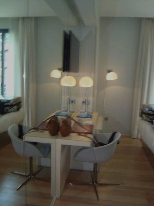 Schreibtisch Hotel Cram