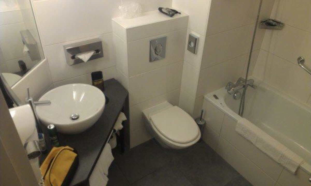 Bad Hotel Holiday Inn G.C. Dijon