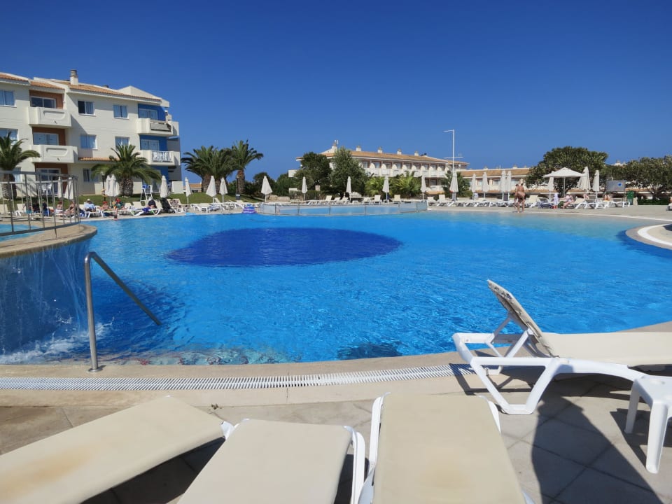 Poolanlage blau punta reina