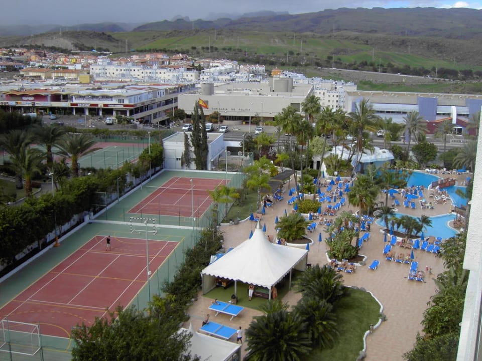 Tennisplätze und Pool Gran Canaria Princess