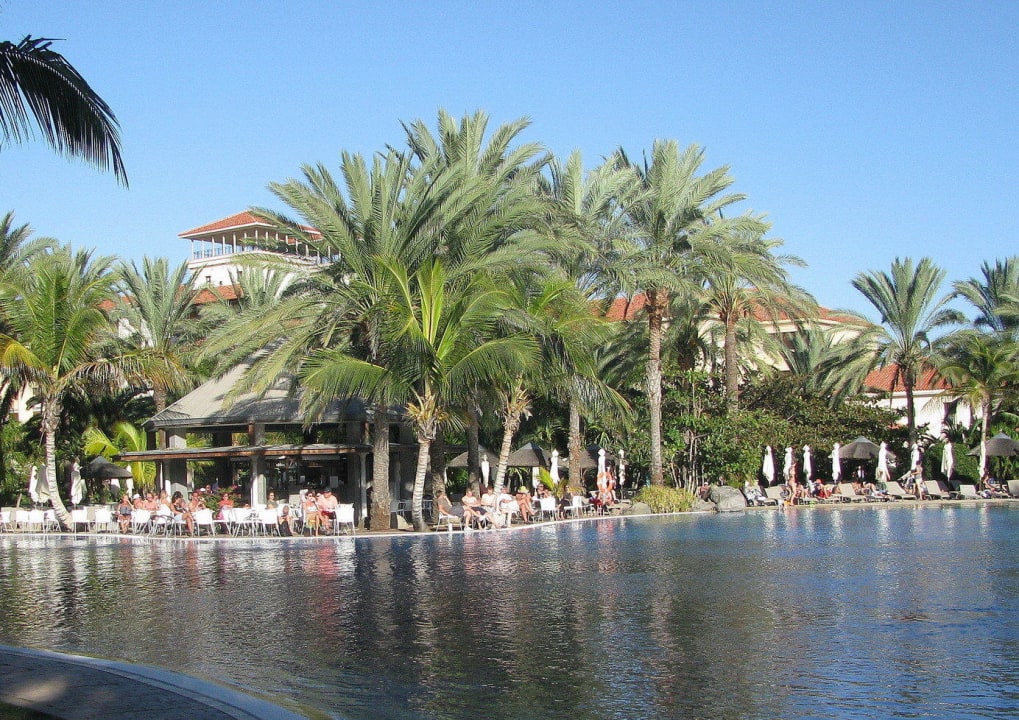 Snackbar am künstlichen Strandpoolr a Lopesan Costa Meloneras, Resort & Spa