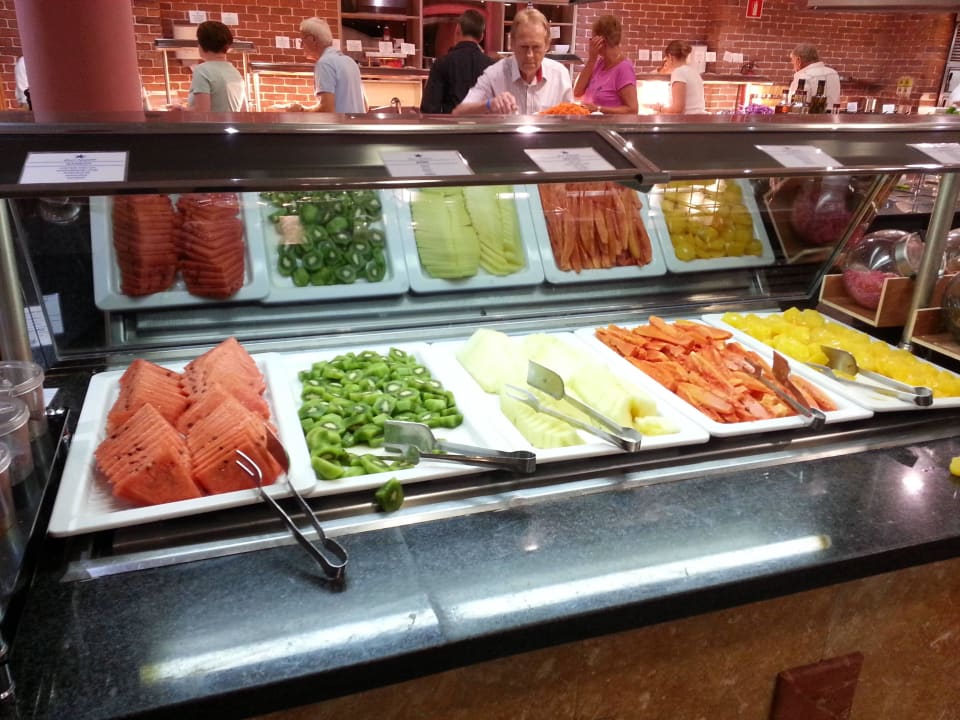 Im Restaurant Iberostar Waves Gaviotas Park