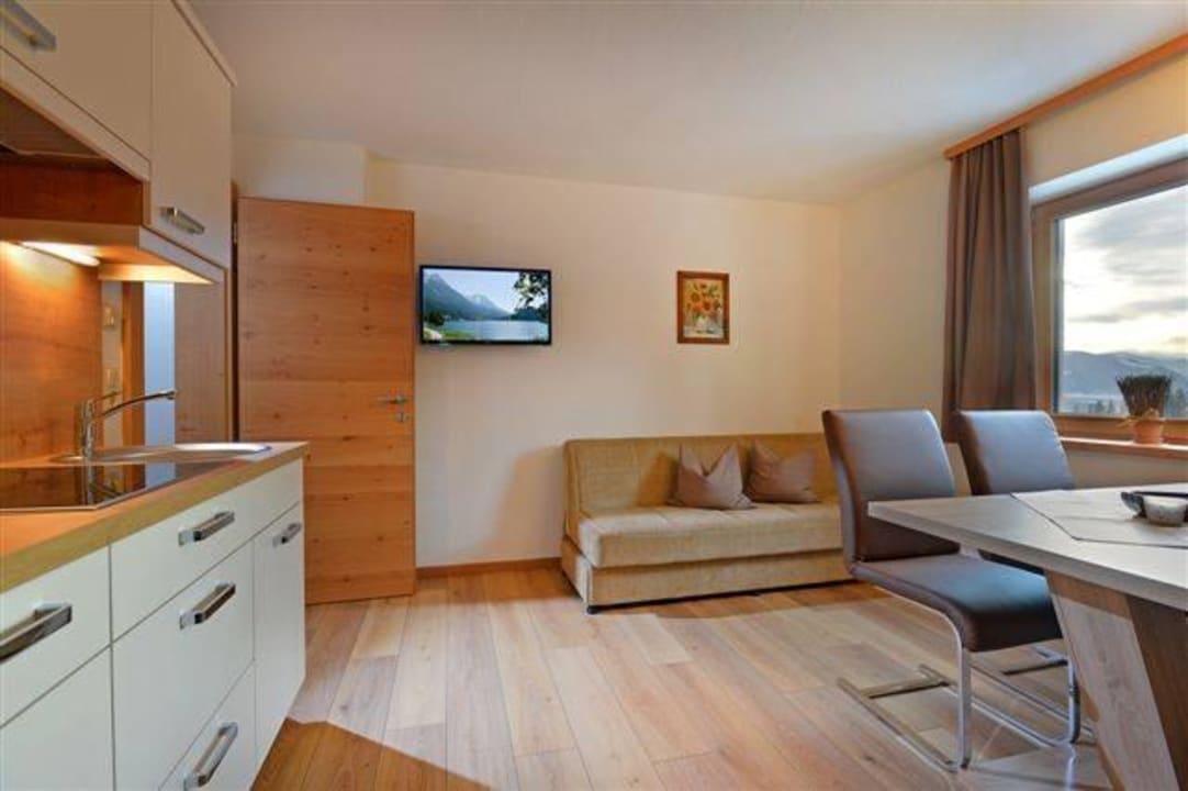 Ferienwohnung Bergblick Wohnküche Apart Tirol Ferienwohnungen
