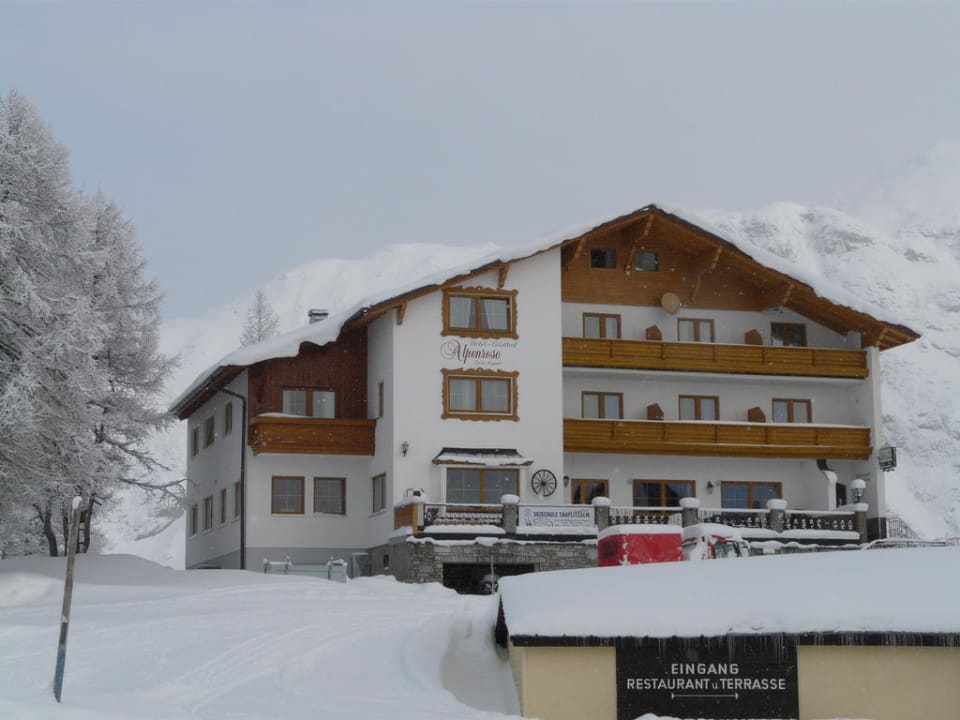 Almhaus mit Komfort Hotel Alpenrose