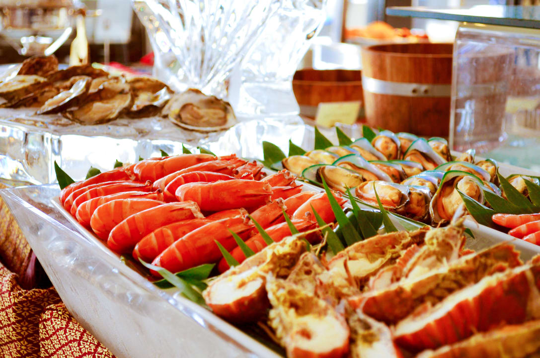 Gastro Ramada Plaza by Wyndham Bangkok Menam Riverside