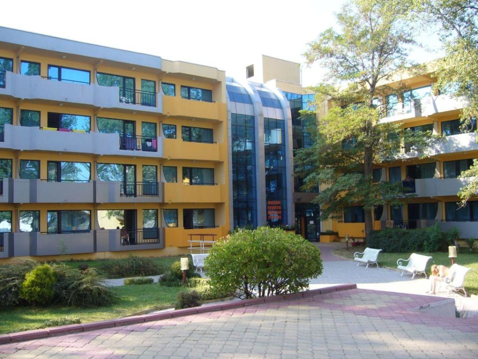 Hotel - adniejsza połowa - niemiecki neckermann Hotel Glarus Beach