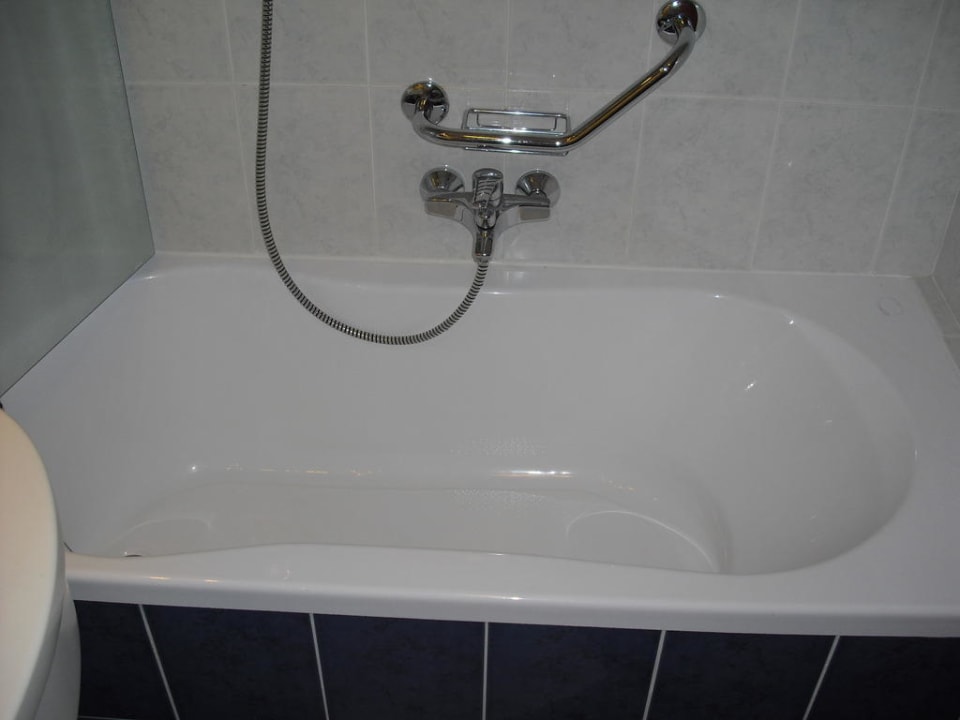Badewanne sehr klein! Hotel Admiral